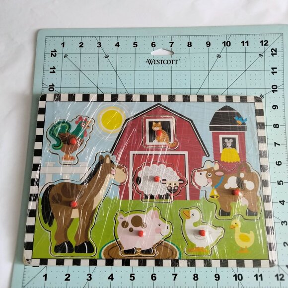 Wooden Farm Animal Puzzle Board Knob Pieces Toddlers Kids Early Learning Toy - Picture 2 of 7